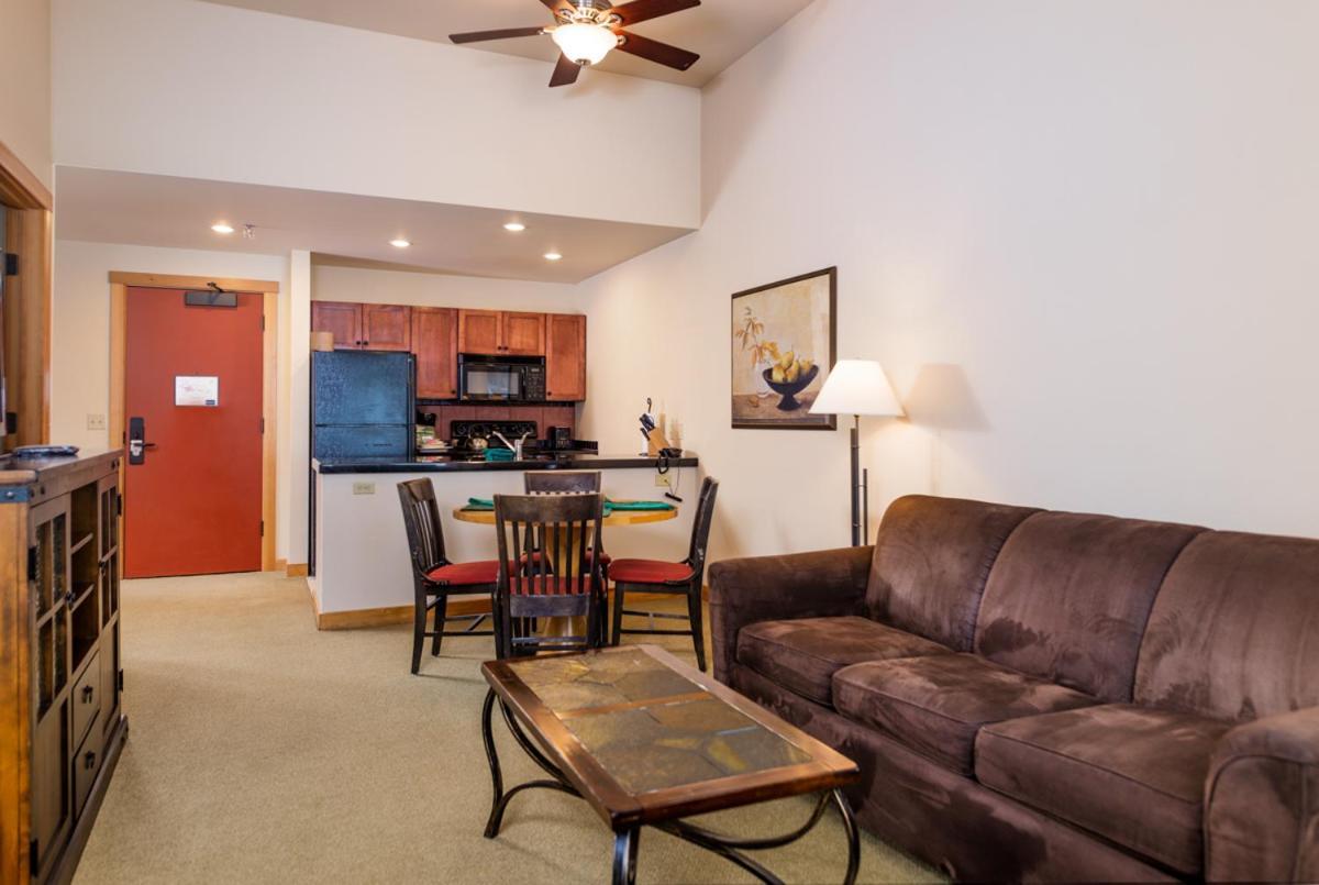 Schweitzer Mountain Resort White Pine Lodge サンドポイント エクステリア 写真