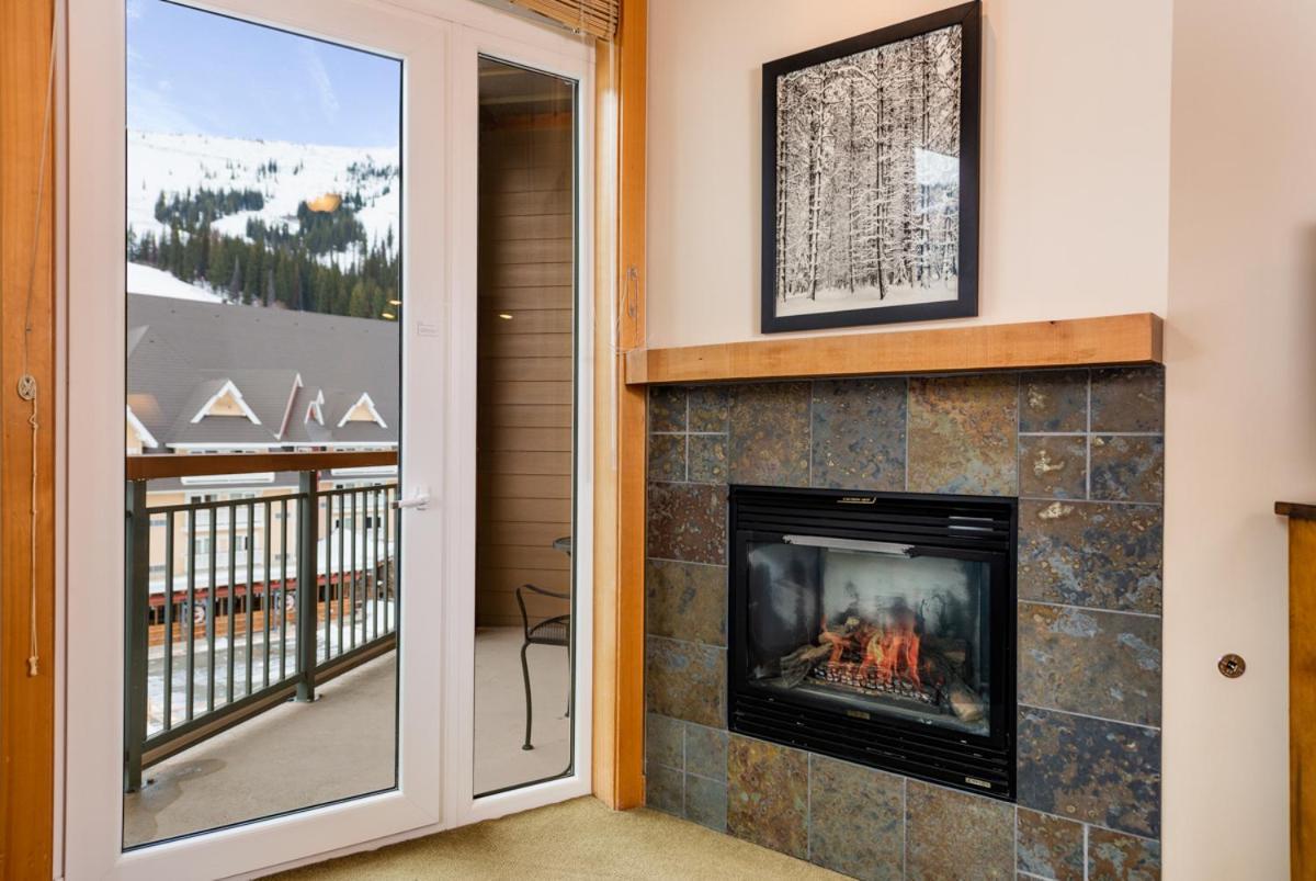 Schweitzer Mountain Resort White Pine Lodge サンドポイント エクステリア 写真