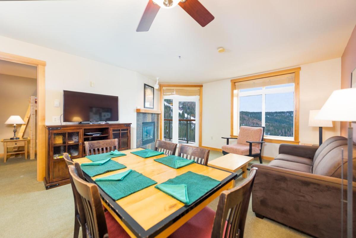 Schweitzer Mountain Resort White Pine Lodge サンドポイント エクステリア 写真