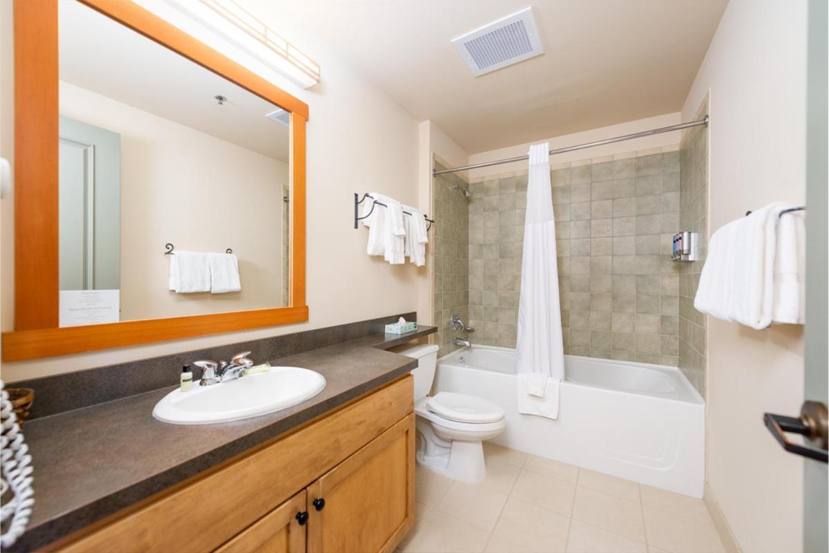 Schweitzer Mountain Resort White Pine Lodge サンドポイント エクステリア 写真