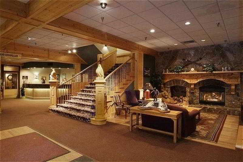 Schweitzer Mountain Resort White Pine Lodge サンドポイント エクステリア 写真