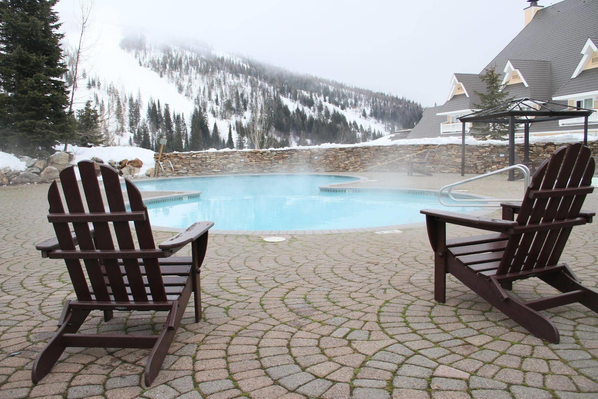 Schweitzer Mountain Resort White Pine Lodge サンドポイント エクステリア 写真