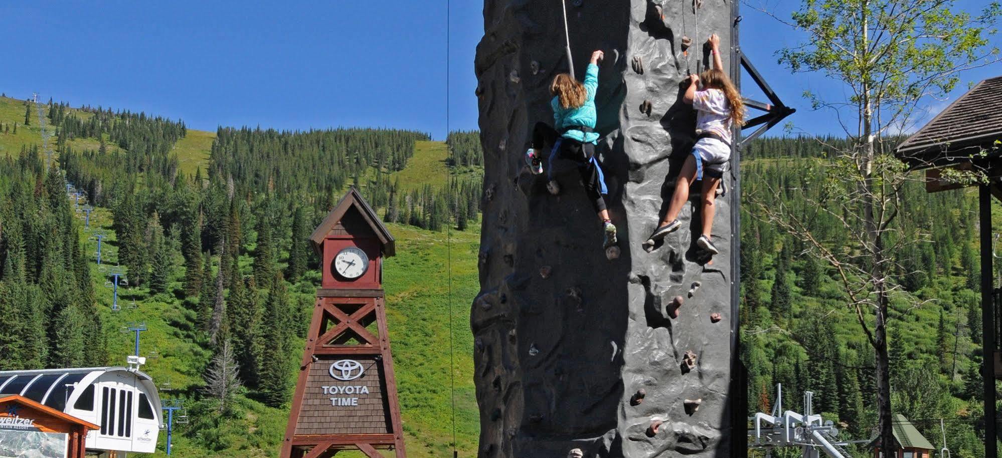 Schweitzer Mountain Resort White Pine Lodge サンドポイント エクステリア 写真