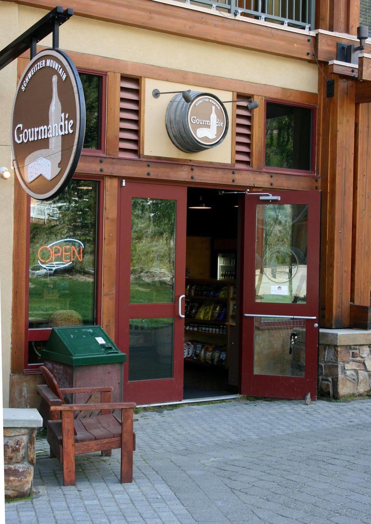 Schweitzer Mountain Resort White Pine Lodge サンドポイント エクステリア 写真