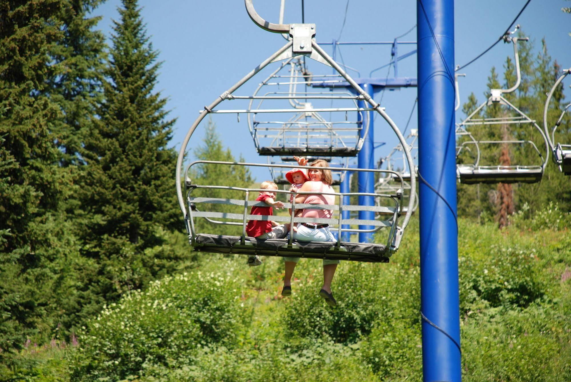 Schweitzer Mountain Resort White Pine Lodge サンドポイント エクステリア 写真