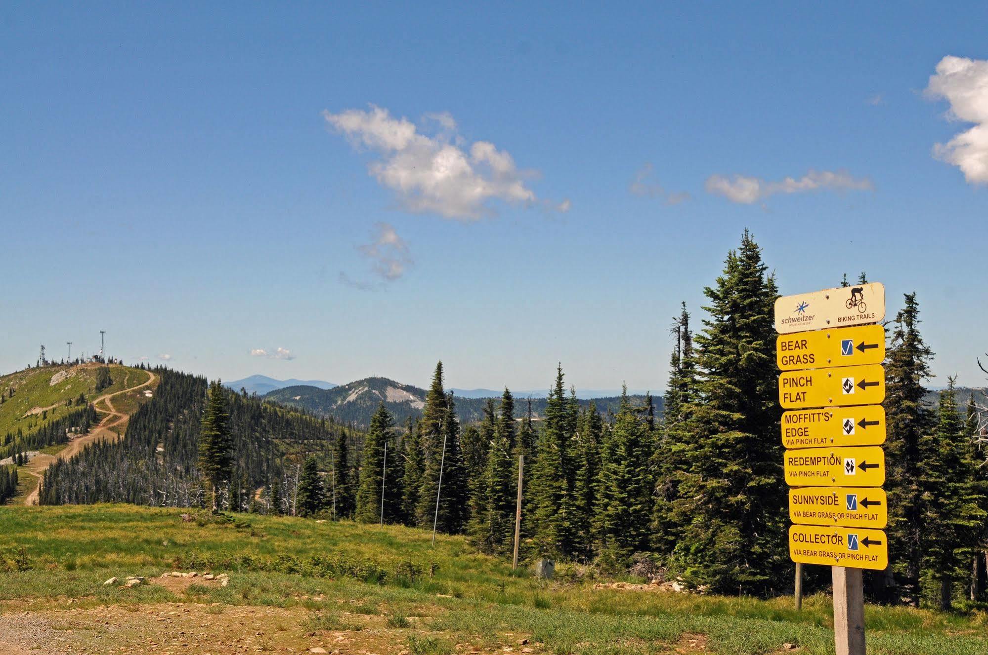 Schweitzer Mountain Resort White Pine Lodge サンドポイント エクステリア 写真